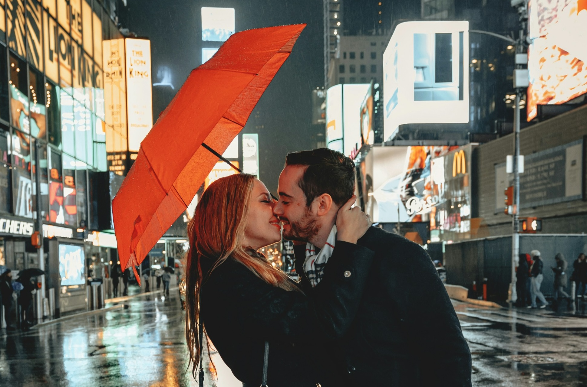 How to Meet Serious Singles in NYC Without Swiping All Night